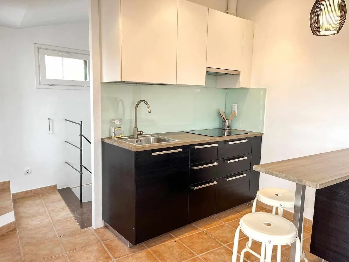 Romantic Duplex With Terrace And Great Views Girona